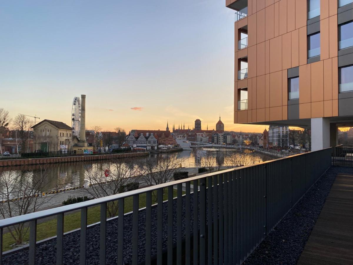 Flatbook - City Center Apartments Brabank With Parking グダニスク エクステリア 写真