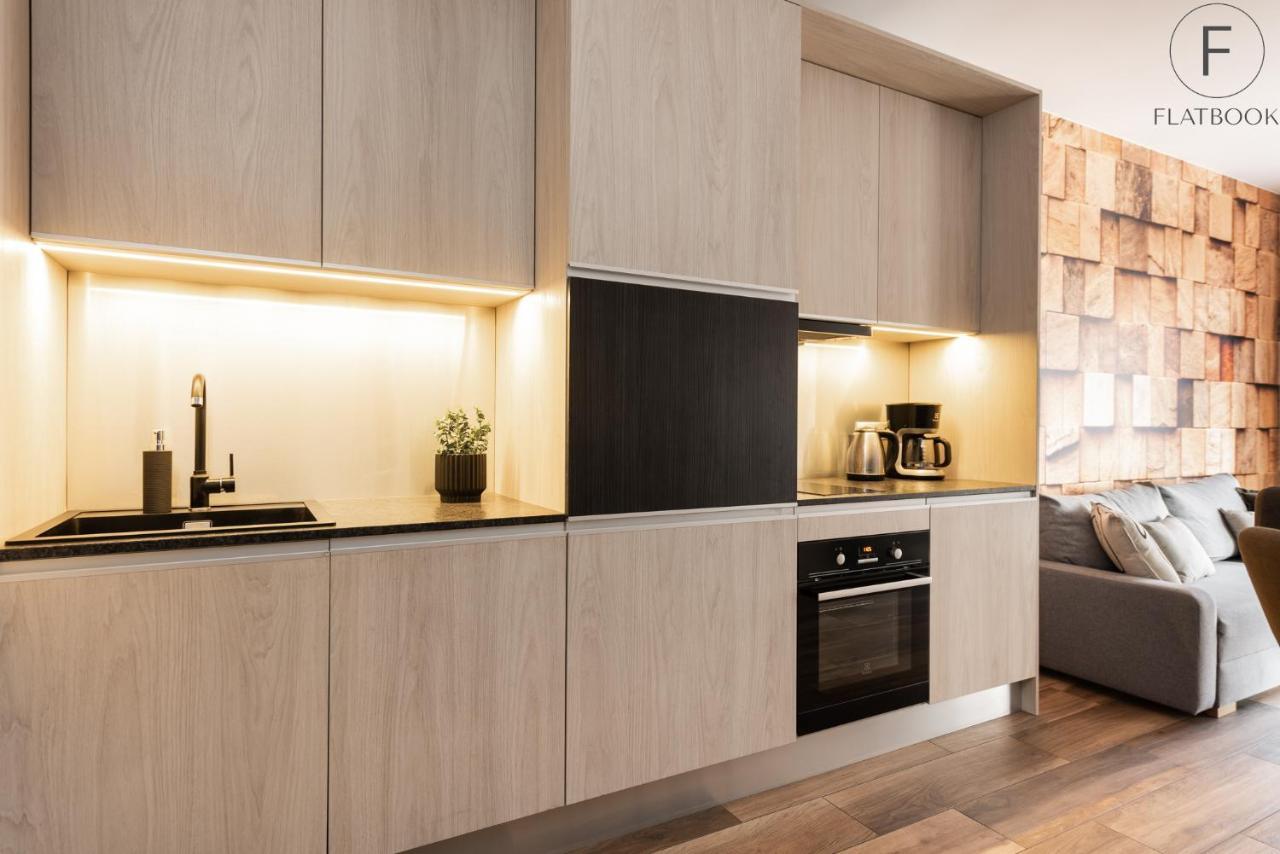 Flatbook - City Center Apartments Brabank With Parking グダニスク エクステリア 写真