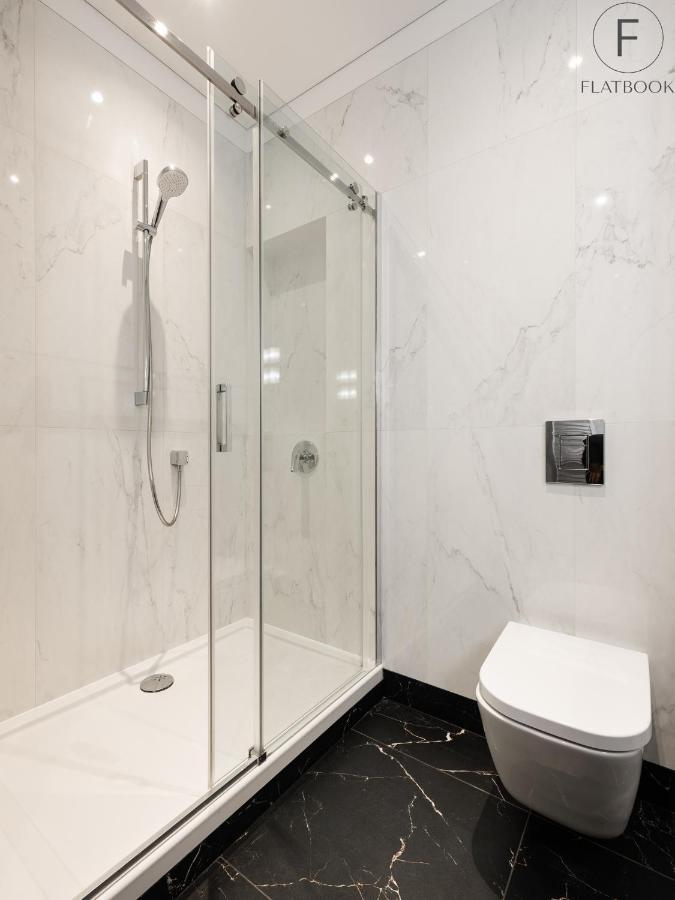 Flatbook - City Center Apartments Brabank With Parking グダニスク エクステリア 写真
